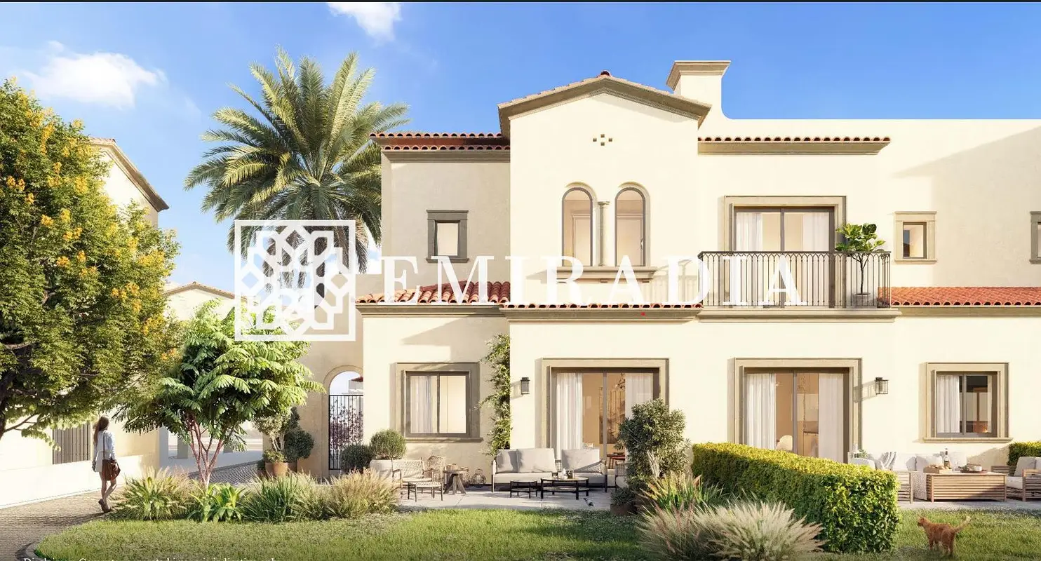 2 Bedroom Townhouse For Sale in Zayed City